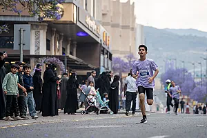 سباق الجاكرندا للأطفال 