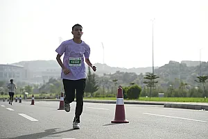سباق الجاكرندا