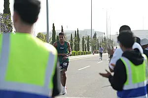 سباق الجاكرندا