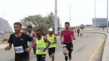   سباق نصف ماراثون الباحة