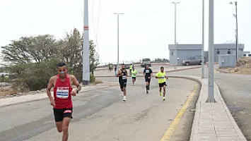   سباق نصف ماراثون الباحة