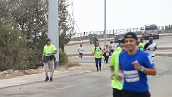   سباق نصف ماراثون الباحة