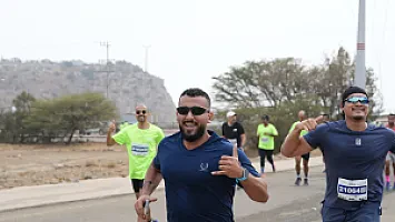   سباق نصف ماراثون الباحة