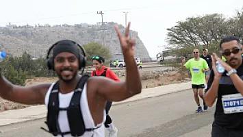   سباق نصف ماراثون الباحة