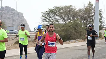   سباق نصف ماراثون الباحة