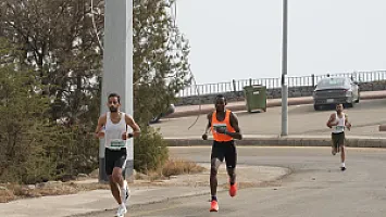   سباق نصف ماراثون الباحة