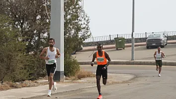  سباق نصف ماراثون الباحة