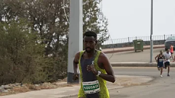   سباق نصف ماراثون الباحة