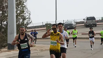   سباق نصف ماراثون الباحة